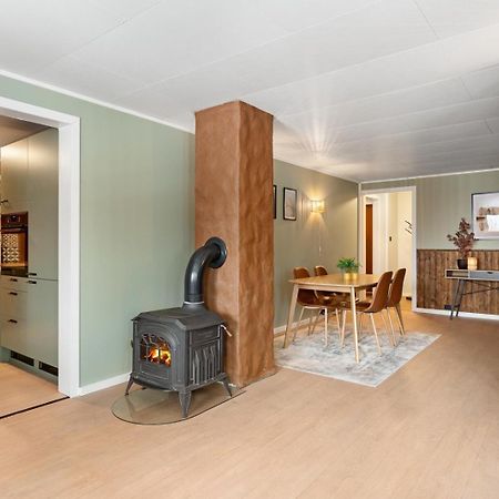 Central And Newly Renovated Apartment For Rent Tromsø Buitenkant foto