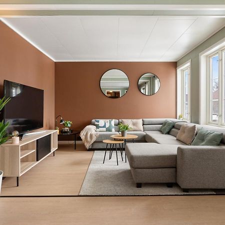 Central And Newly Renovated Apartment For Rent Tromsø Buitenkant foto